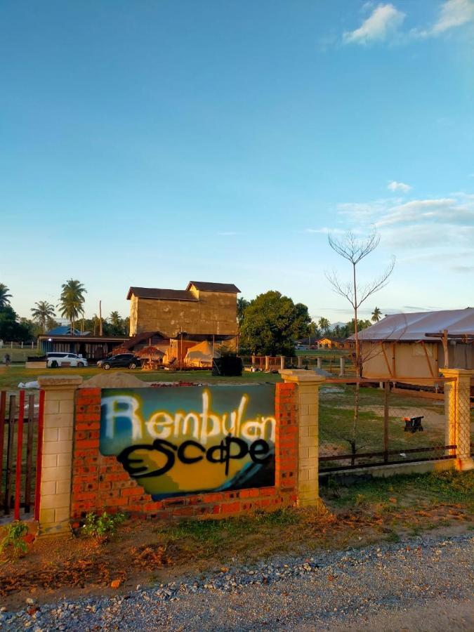 Rembulan Escape Bell Tent 1 Kampung Penarik Exterior photo